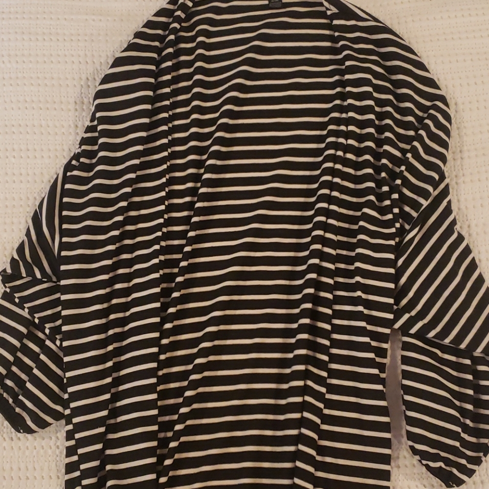 Black and cream striped kimono